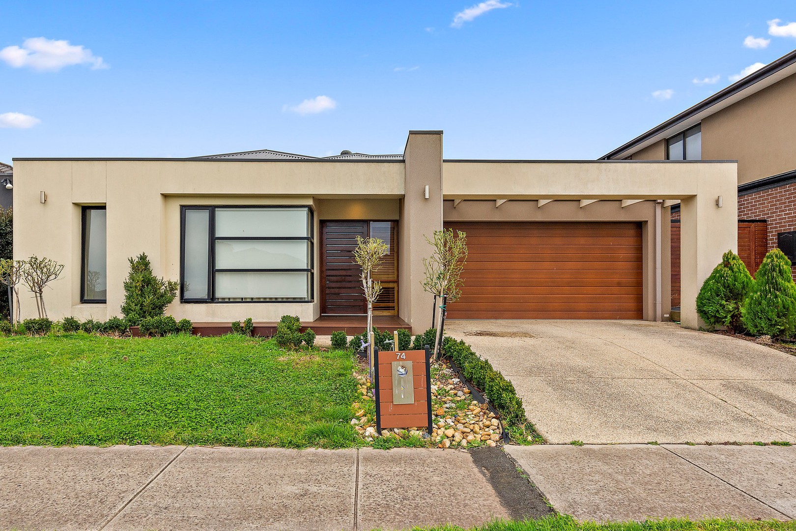 74 Riverstone Boulevard, Clyde North, VIC 3978, Clyde North - Thumbnail 2