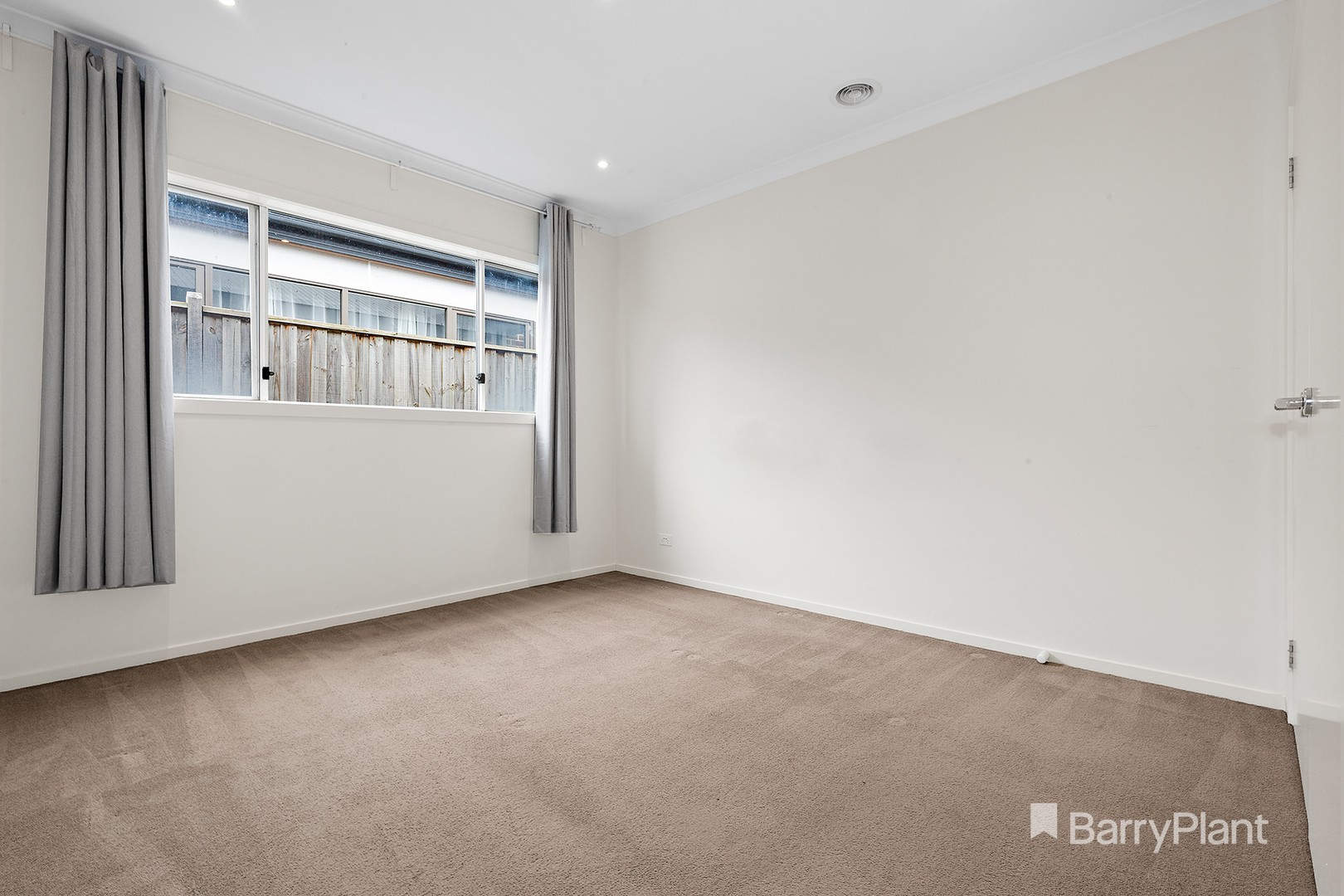 74 Riverstone Boulevard, Clyde North, VIC 3978, Clyde North - Thumbnail 7