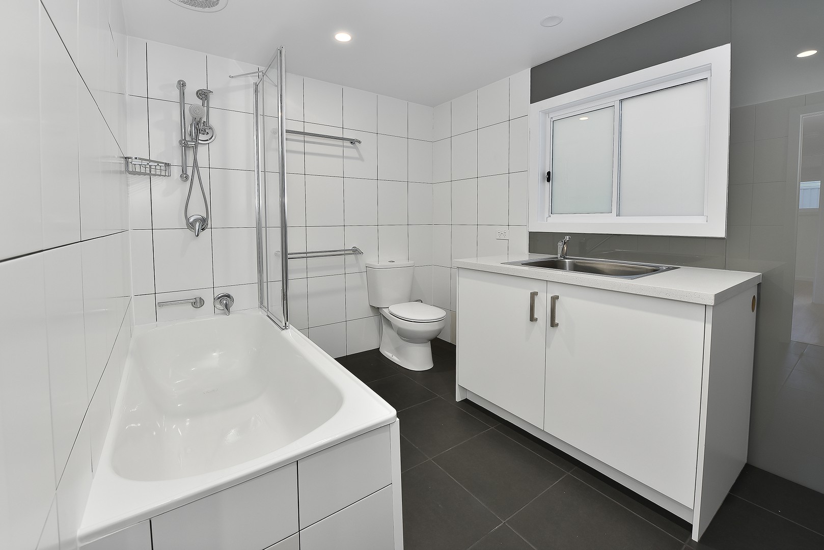 74 Thompson Street, Avondale Heights, VIC 3034, Avondale Heights - Thumbnail 4