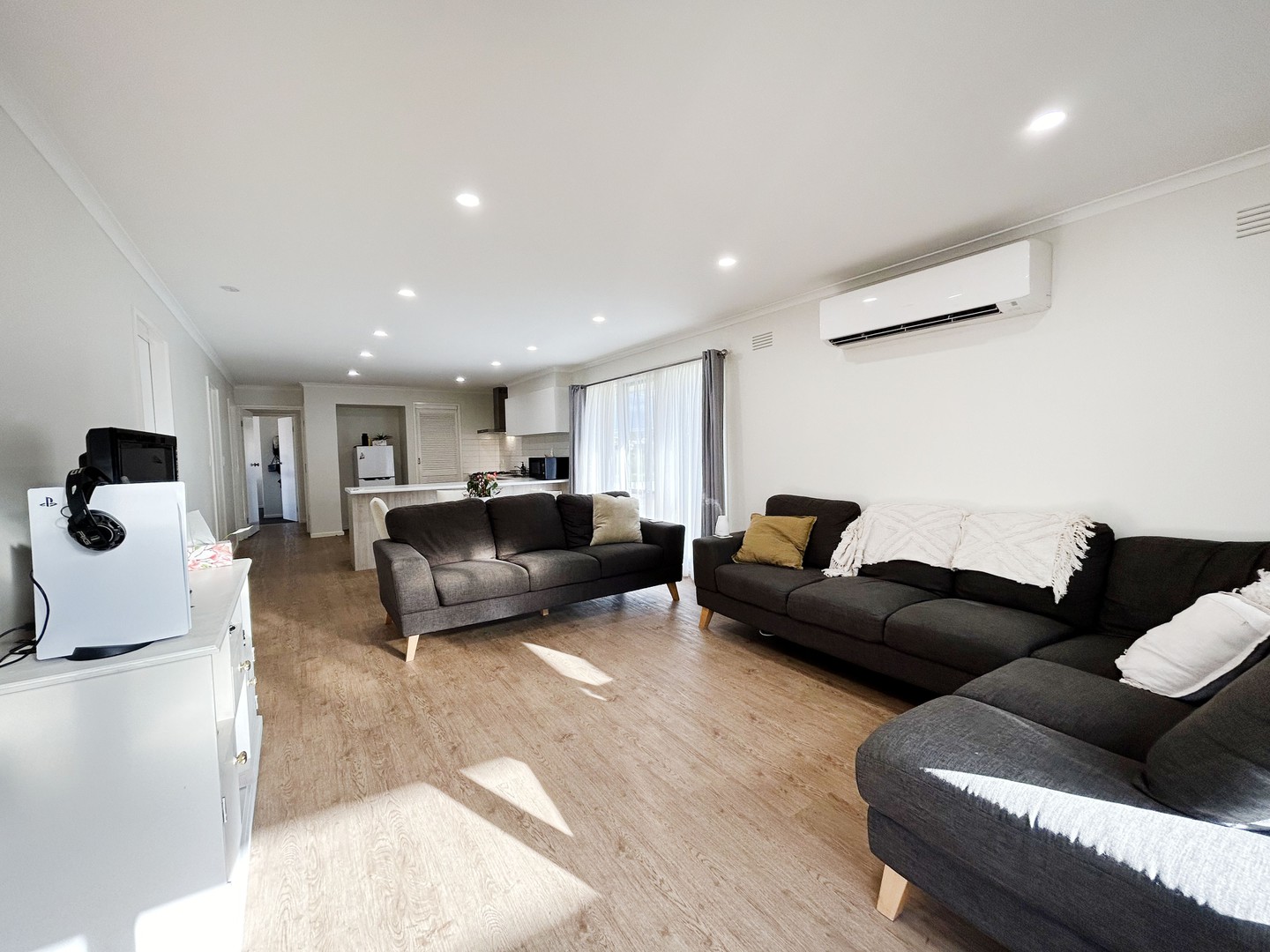 74  Thornhill  Road, Highton, VIC 3216, Highton - Thumbnail 4