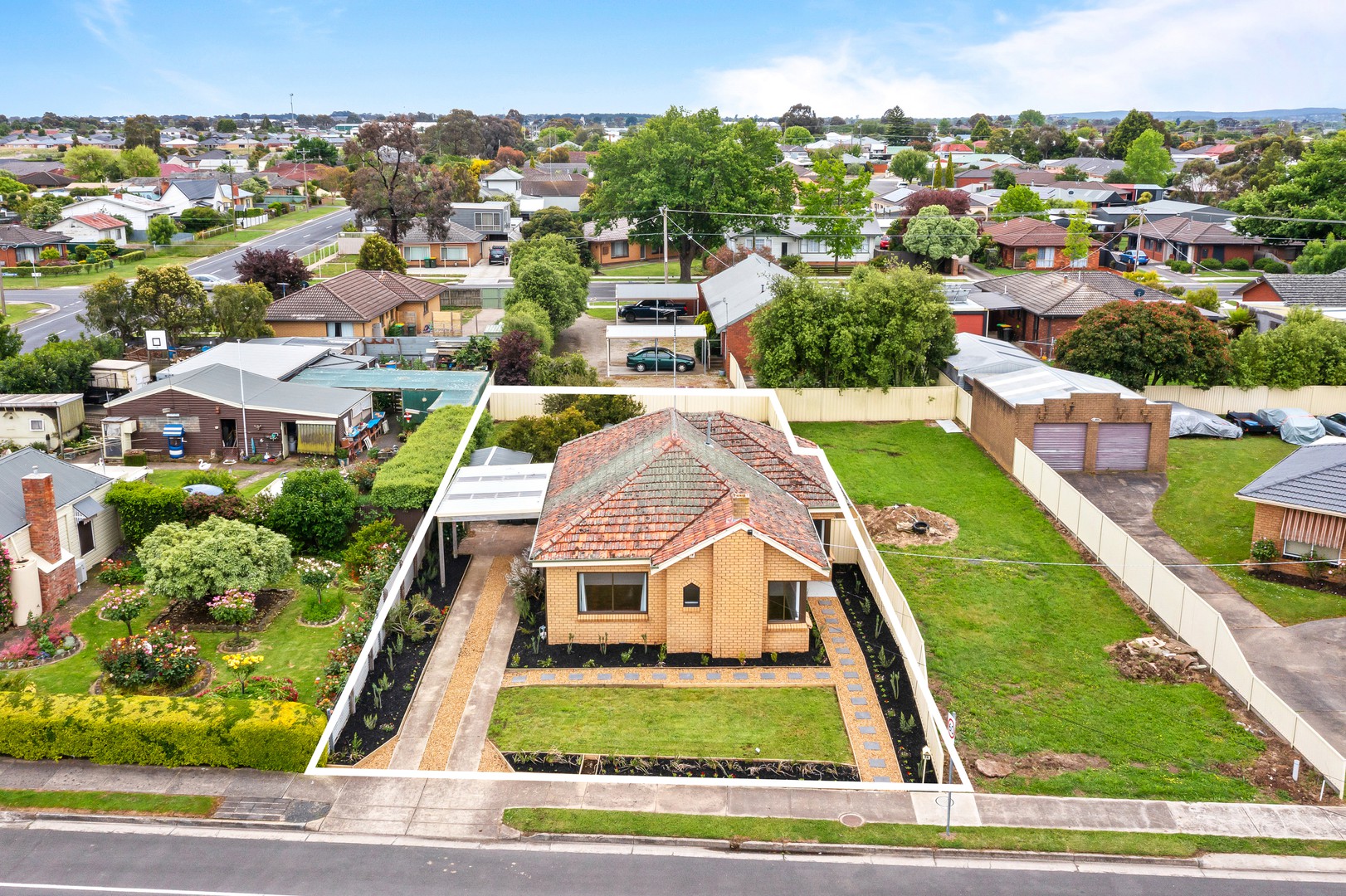74 Victoria St, Sebastopol, VIC 3356, Sebastopol - Thumbnail 2