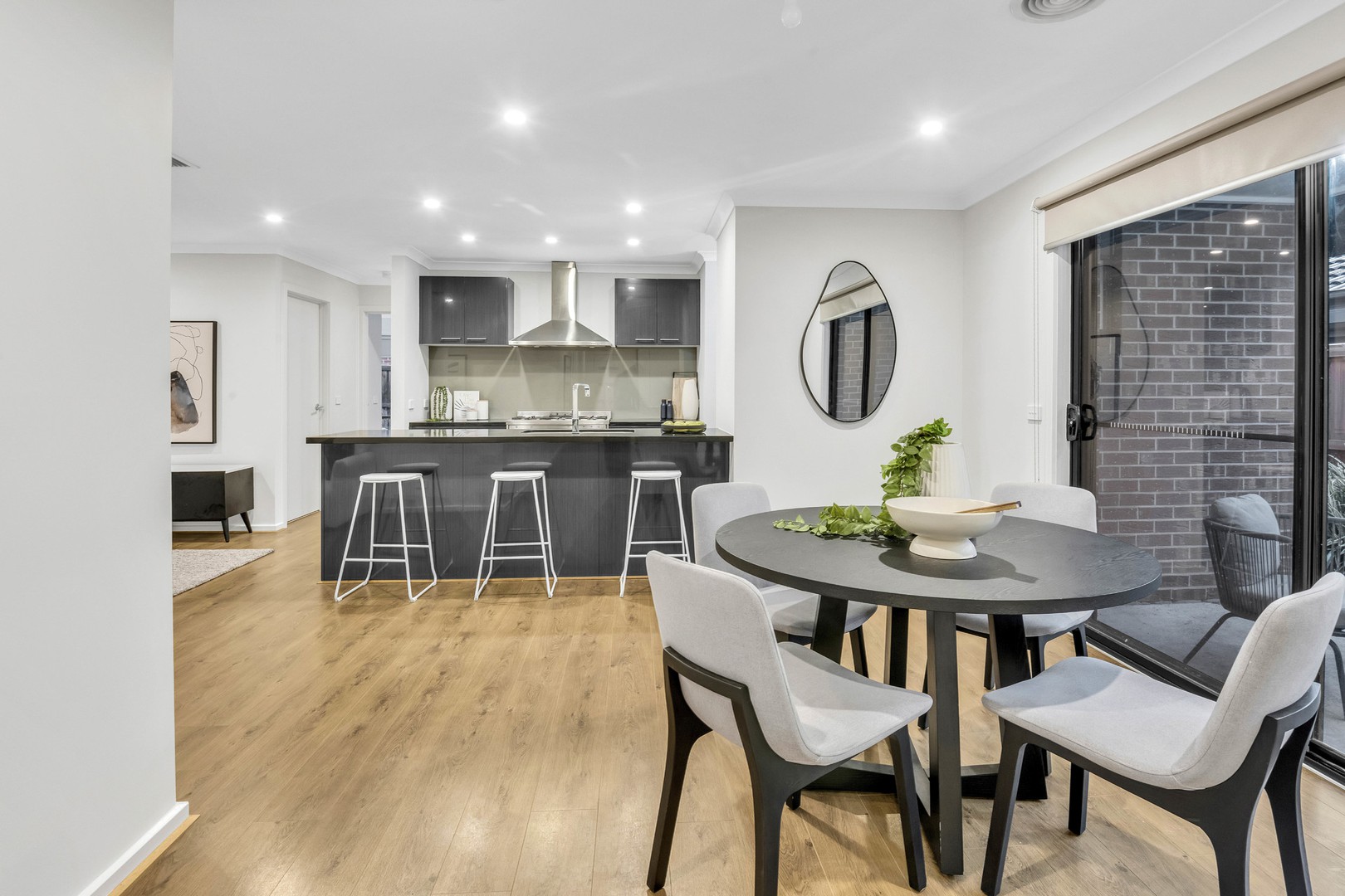 74 Whiteleaf Drive, Mickleham, VIC 3064, Mickleham - Thumbnail 4