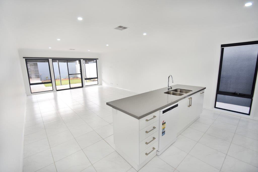 74B Cherry Avenue, Mildura, VIC 3500 - Thumbnail 1 - 31/12/2021