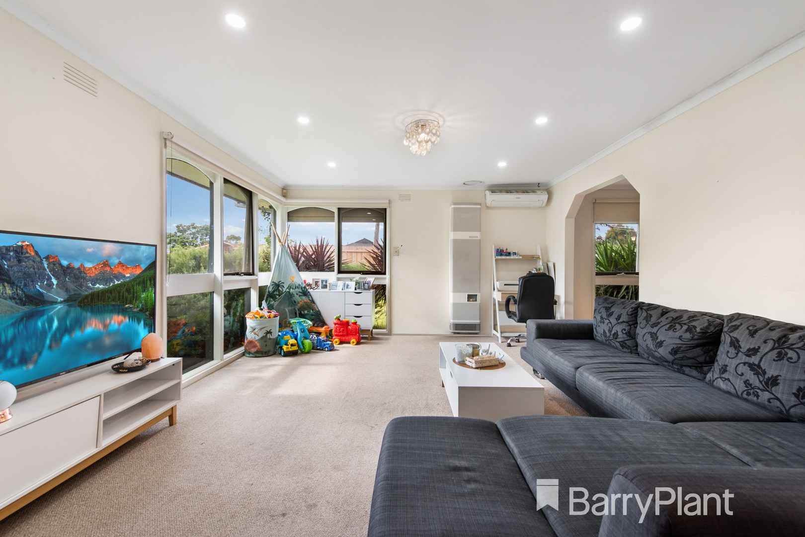 75 Bernard Drive, Melton South, VIC 3338, Melton South - Thumbnail 4