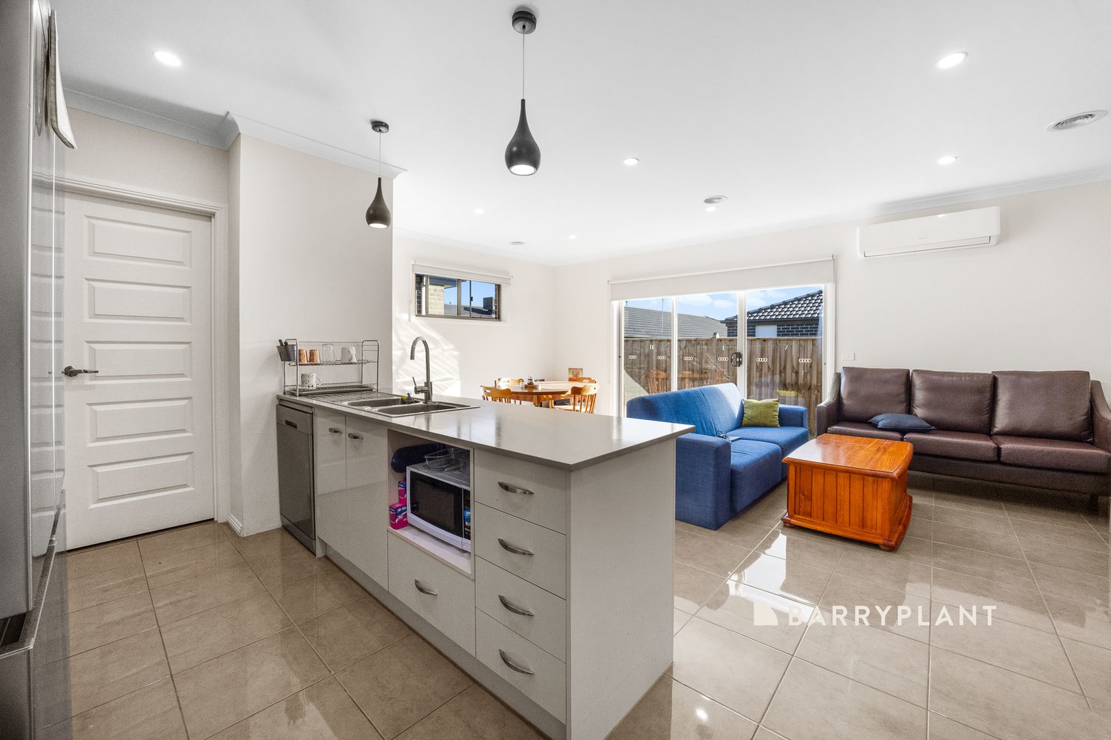 75 Clydevale Avenue, Clyde North, VIC 3978 - Thumbnail 2 - 01/05/2025