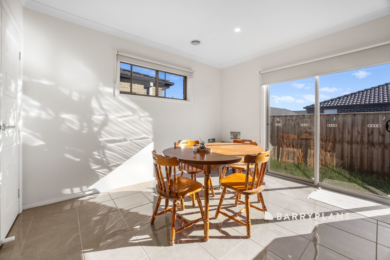 75 Clydevale Avenue, Clyde North, VIC 3978, Clyde North - Thumbnail 4