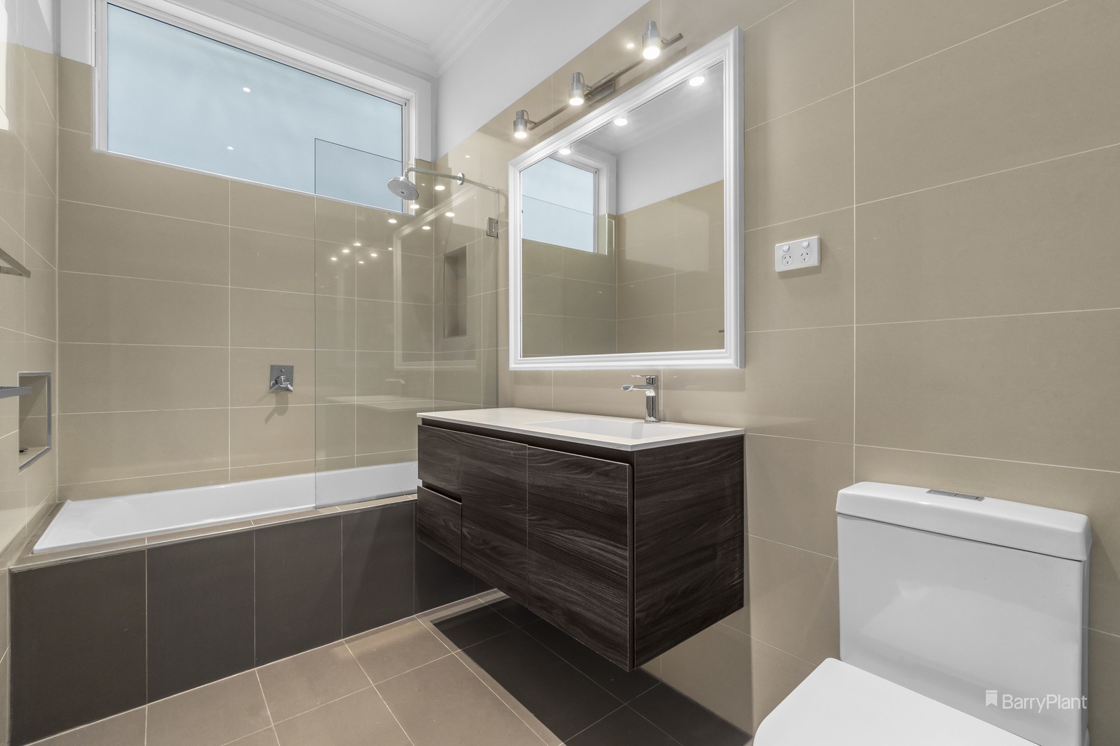 75 Hawker Street, Ivanhoe, VIC 3079 - Thumbnail 2 - 10/12/2021