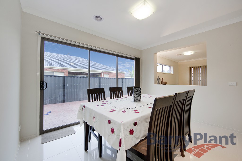 75 Juniper Avenue, Point Cook, VIC 3030, Point Cook - Thumbnail 4