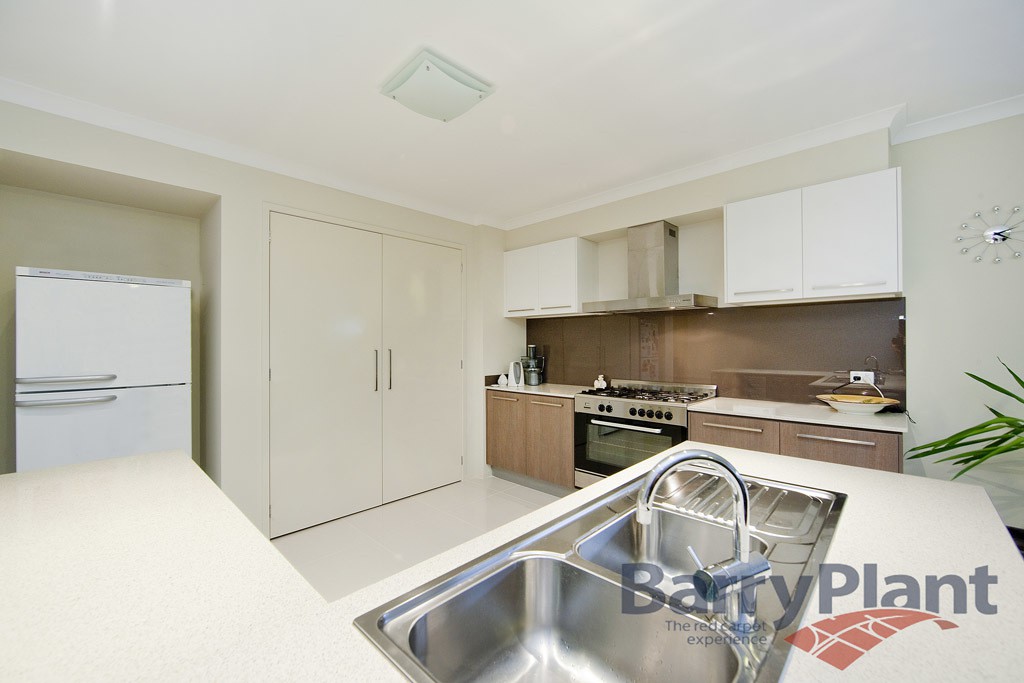 75 Juniper Avenue, Point Cook, VIC 3030, Point Cook - Thumbnail 7