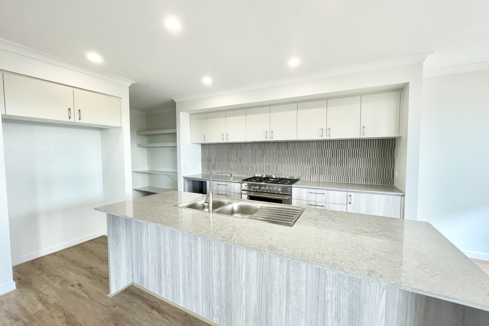 75 Montmarte Boulevarde, Burnside, VIC 3023, Burnside - Thumbnail 6