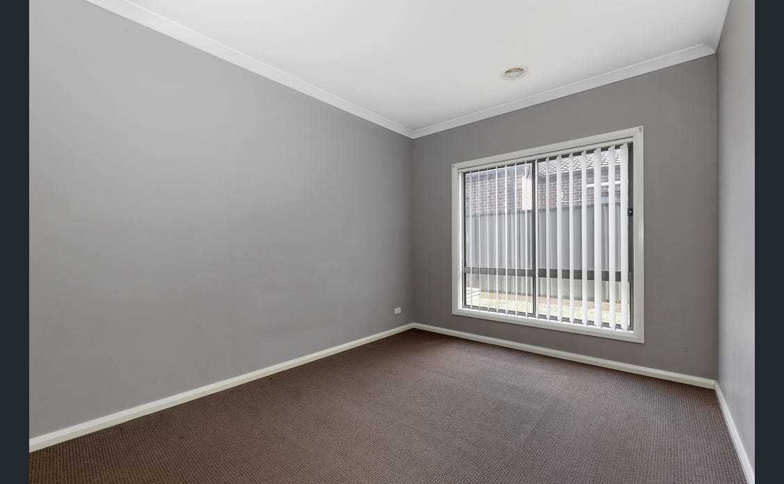 75 Penhall Drive, Craigieburn, VIC 3064, Craigieburn - Thumbnail 5