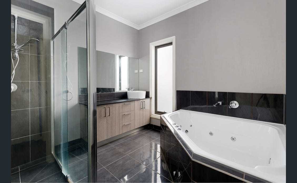 75 Penhall Drive, Craigieburn, VIC 3064, Craigieburn - Thumbnail 6