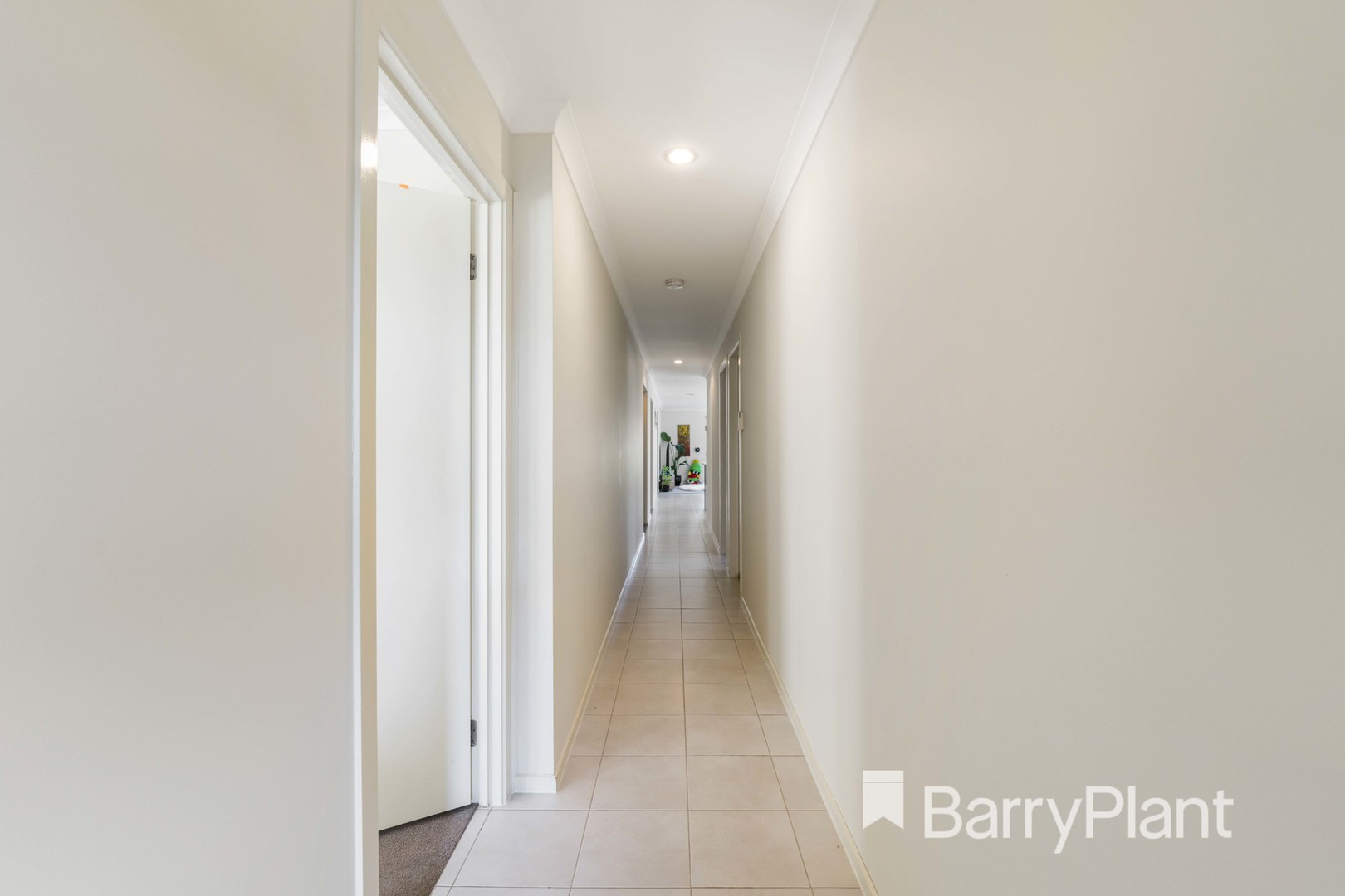 75 Ribblesdale Avenue, Wyndham Vale, VIC 3024, Wyndham Vale - Thumbnail 2