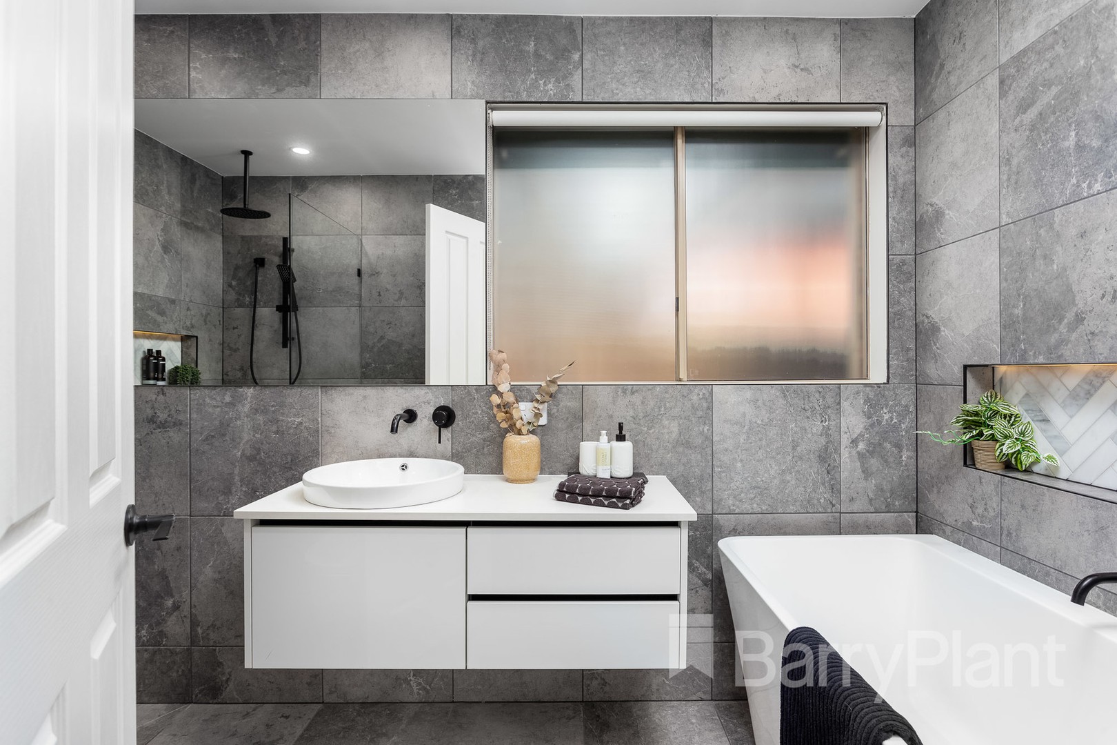75 Shirley Street, Altona Meadows, VIC 3028, Altona Meadows - Thumbnail 6