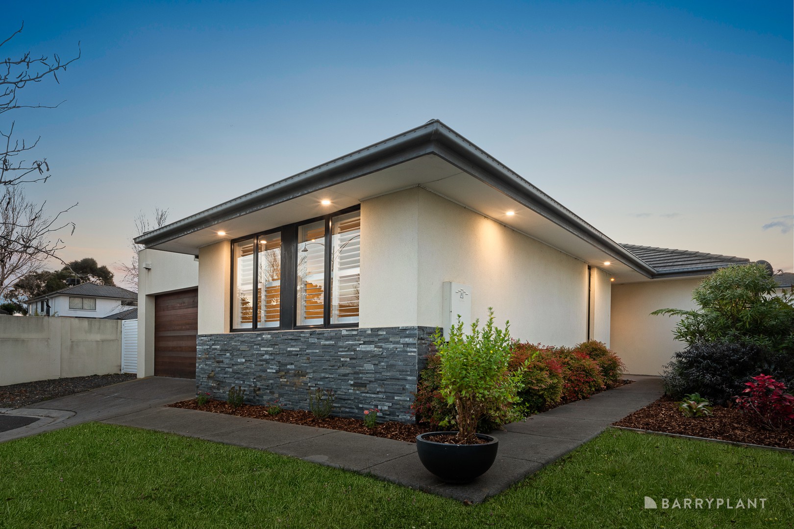 75 Signature Boulevard, Sanctuary Lakes, VIC 3030, Point Cook - Thumbnail 2