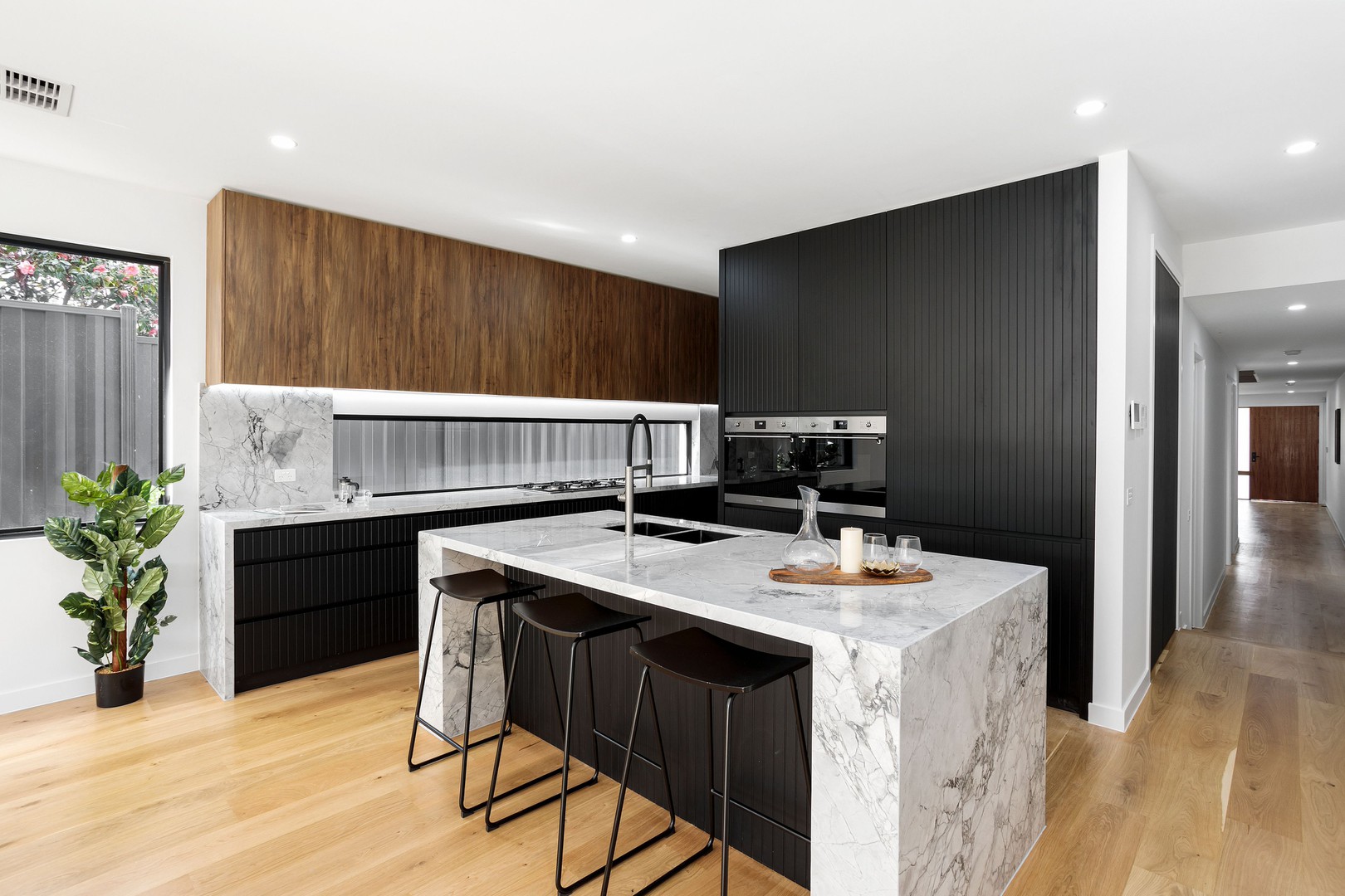 75a Deakin StreetEssendon, VIC 3040, Essendon - Thumbnail 2
