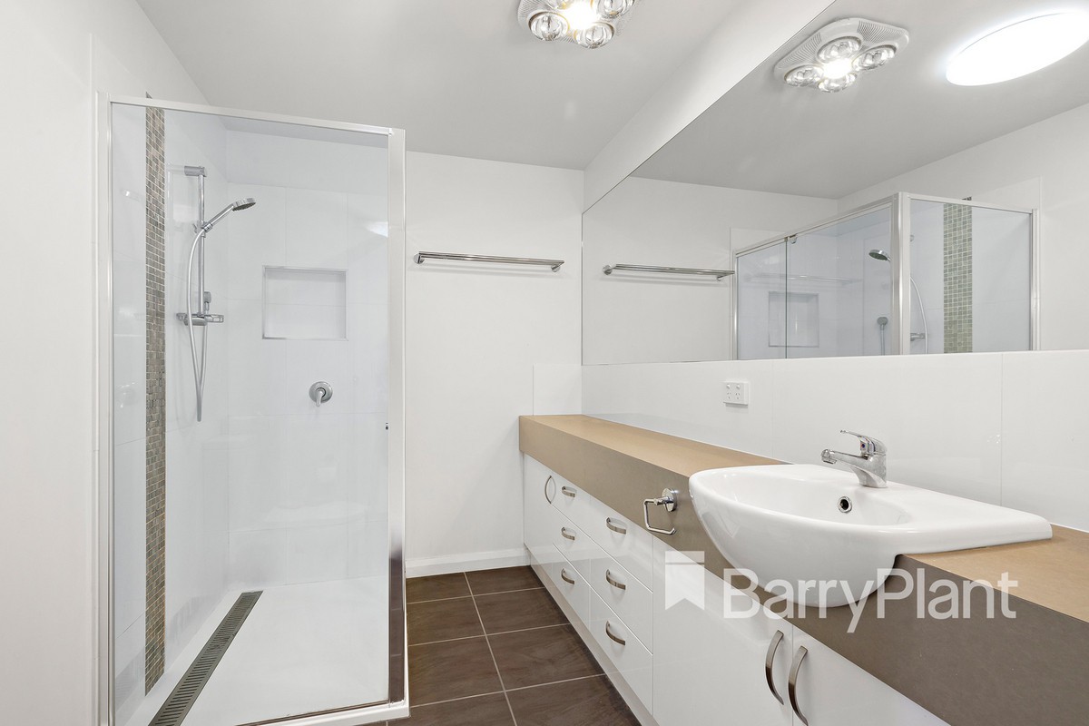 75a Hayes Avenue, Rosebud, VIC 3939, Rosebud - Thumbnail 2
