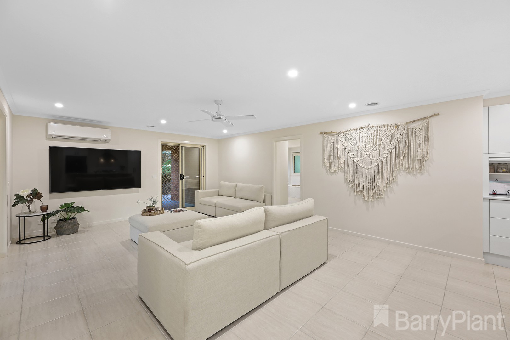 75A Longwarry Road, Drouin, VIC 3818, Drouin - Thumbnail 2