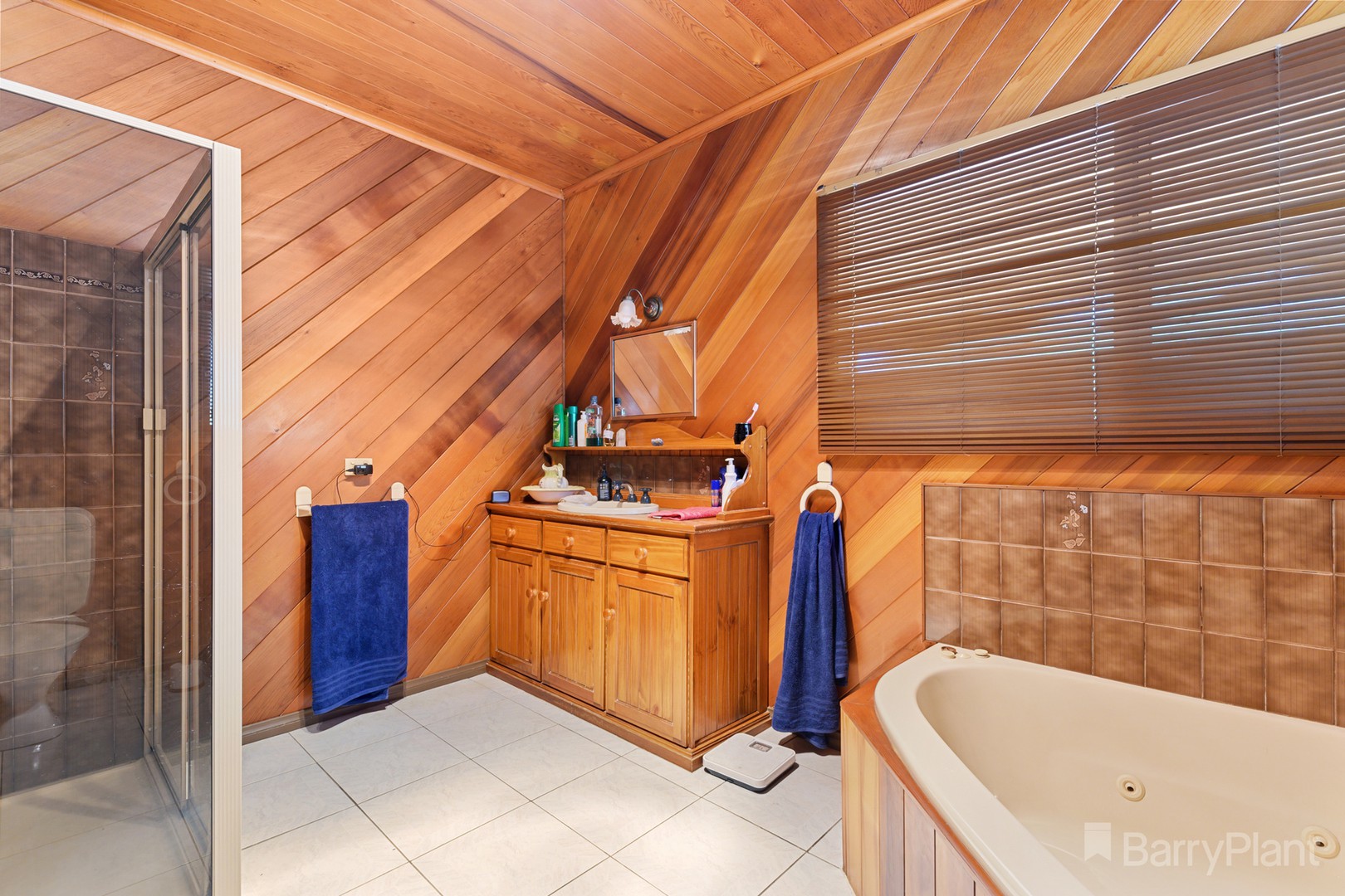 76 - 76A Binks Road, Junortoun, VIC 3551, Junortoun - Thumbnail 8