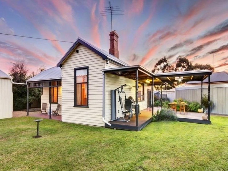 76 Breakwater Road, Breakwater, VIC 3219 - Image - 04/12/2025