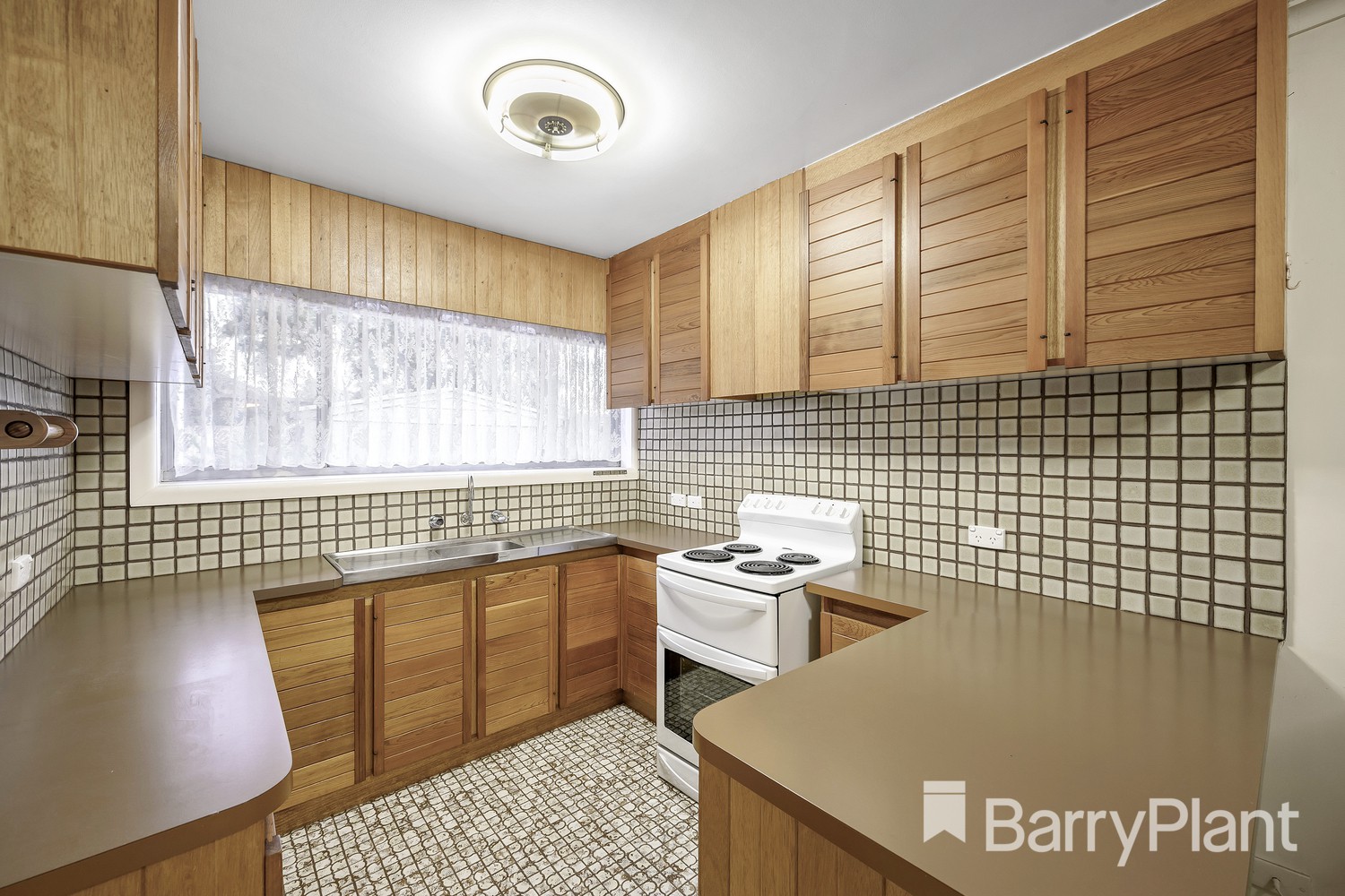 76 Delta RoadGreensborough, VIC 3088, Greensborough - Thumbnail 3