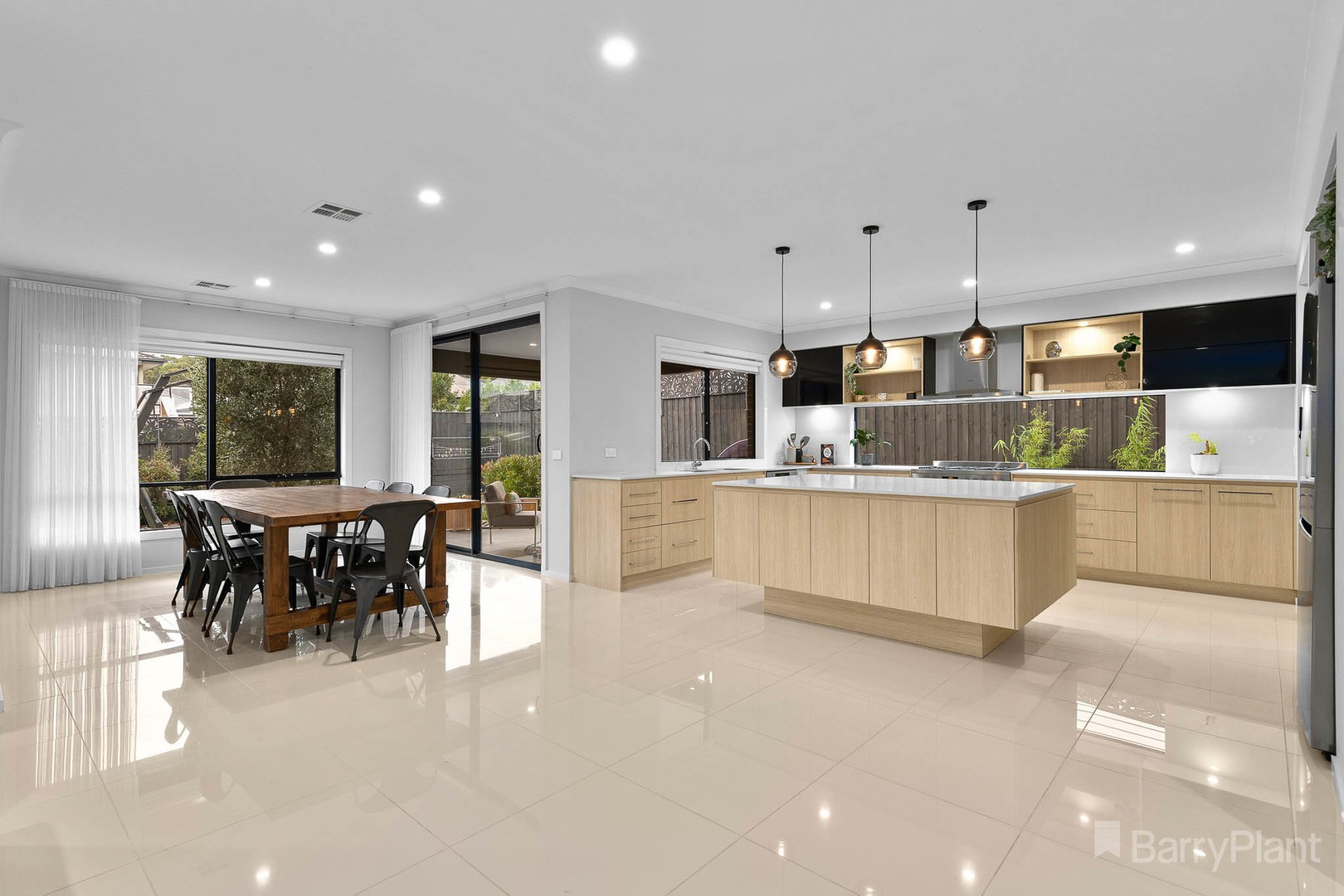 76 Goldsborough Drive, Officer, VIC 3809, Officer - Thumbnail 6