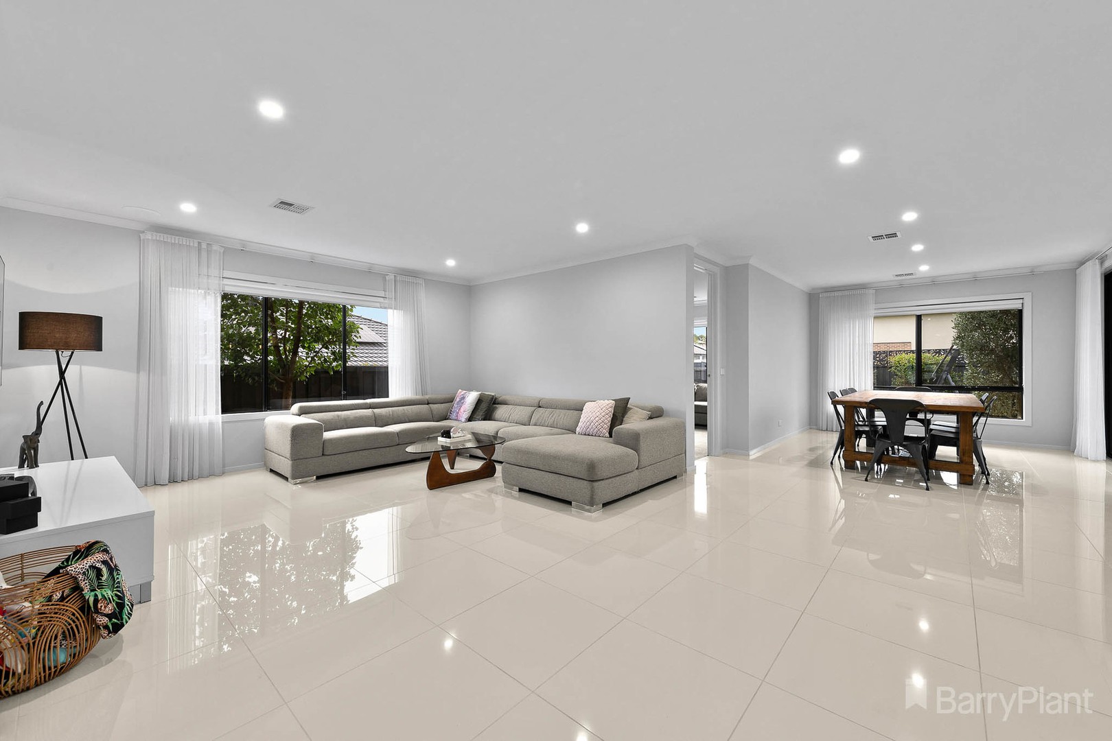 76 Goldsborough Drive, Officer, VIC 3809, Officer - Thumbnail 8