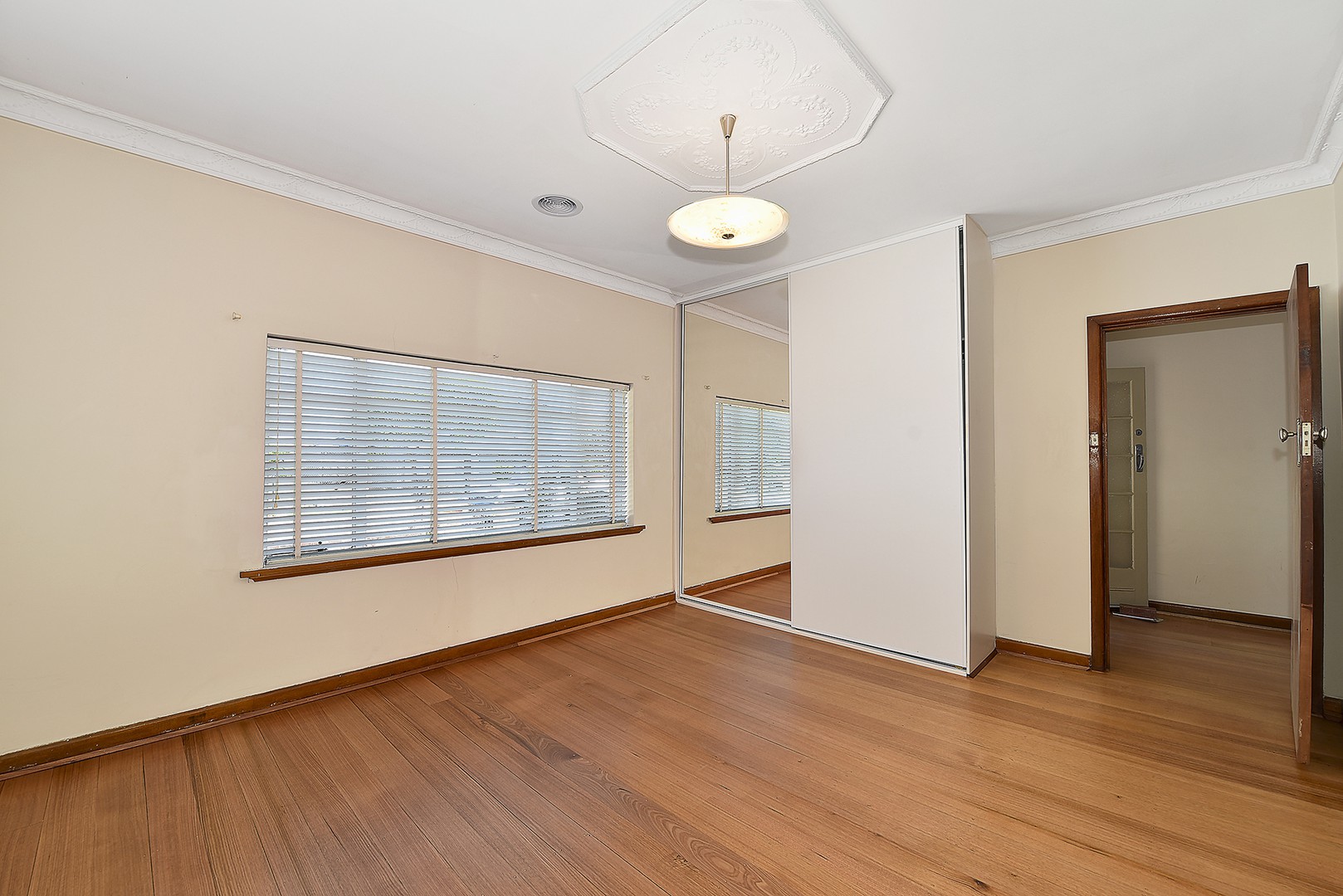76 McIntosh  Street, Airport West, VIC 3042, Airport West - Thumbnail 2