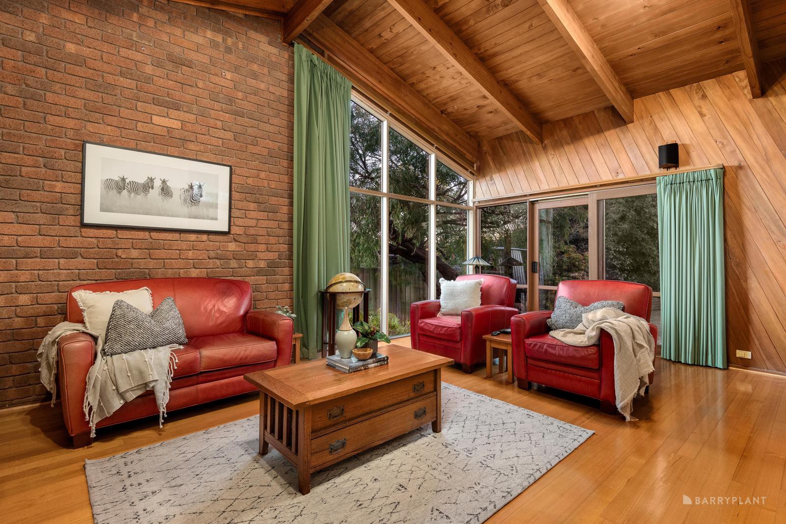 76 Melissa Street, Donvale, VIC 3111 - Thumbnail 2 - 23/05/2025