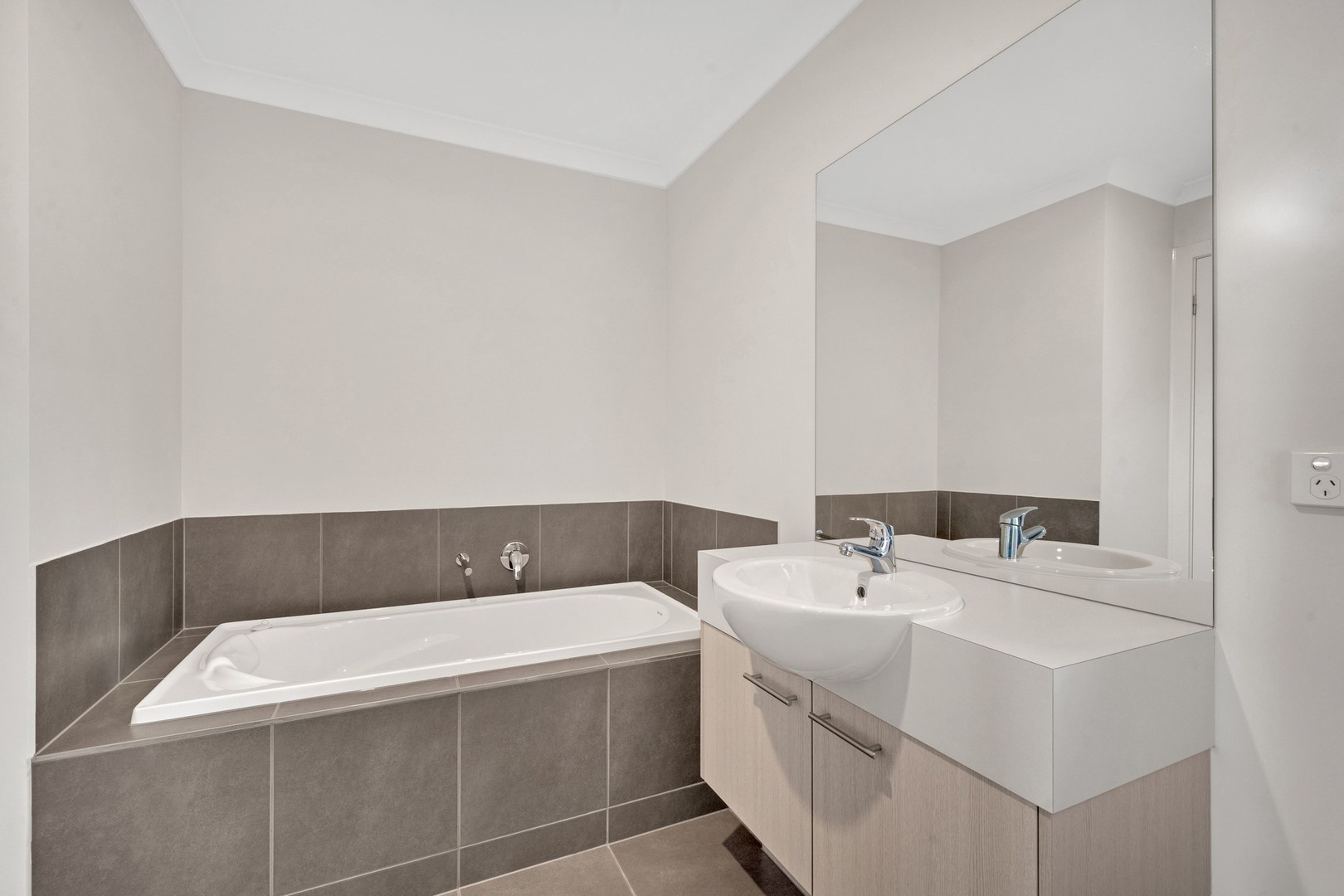 76 Noorat PlaceCranbourne North, VIC 3977, Cranbourne North - Thumbnail 6