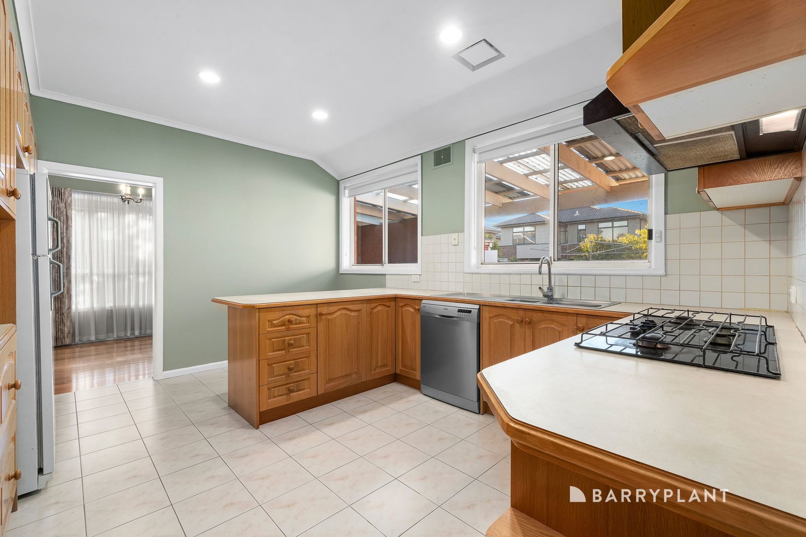 76 Orange Grove, Bayswater, VIC 3153, Bayswater - Thumbnail 3