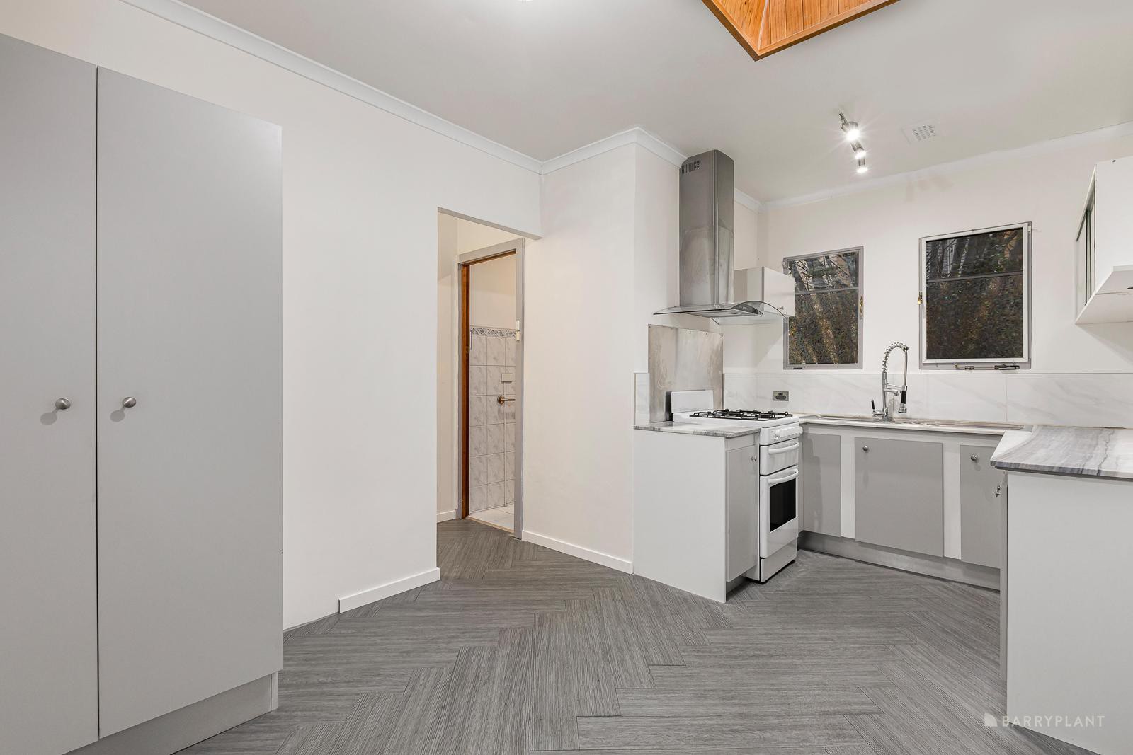 76 Pacific Drive, Heidelberg West, VIC 3081, Heidelberg West - Thumbnail 3