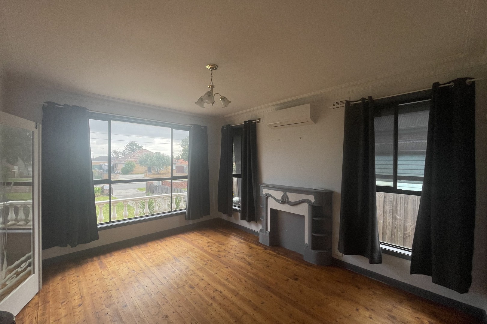 76 Pine Street, Reservoir, VIC 3073, Reservoir - Thumbnail 2