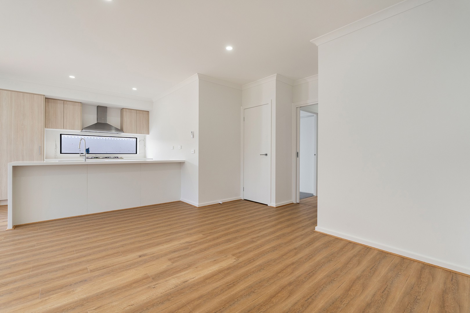 76 Rulingia Road, Donnybrook, VIC 3064, Donnybrook - Thumbnail 2