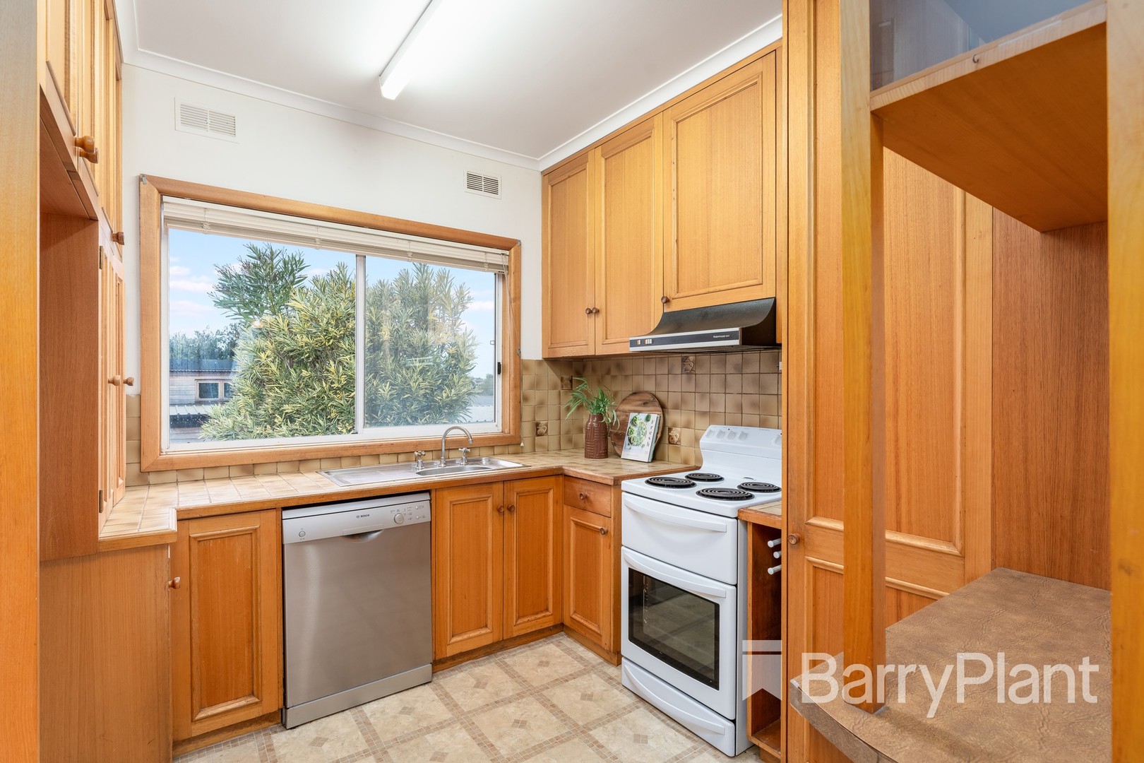 76 Shackleton Street, Belmont, VIC 3216, Belmont - Thumbnail 5