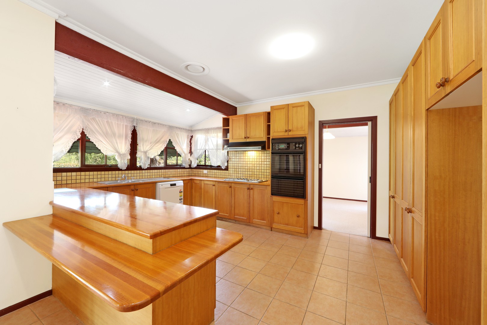 76 Sheppard Drive, Scoresby, VIC 3179, Scoresby - Thumbnail 4