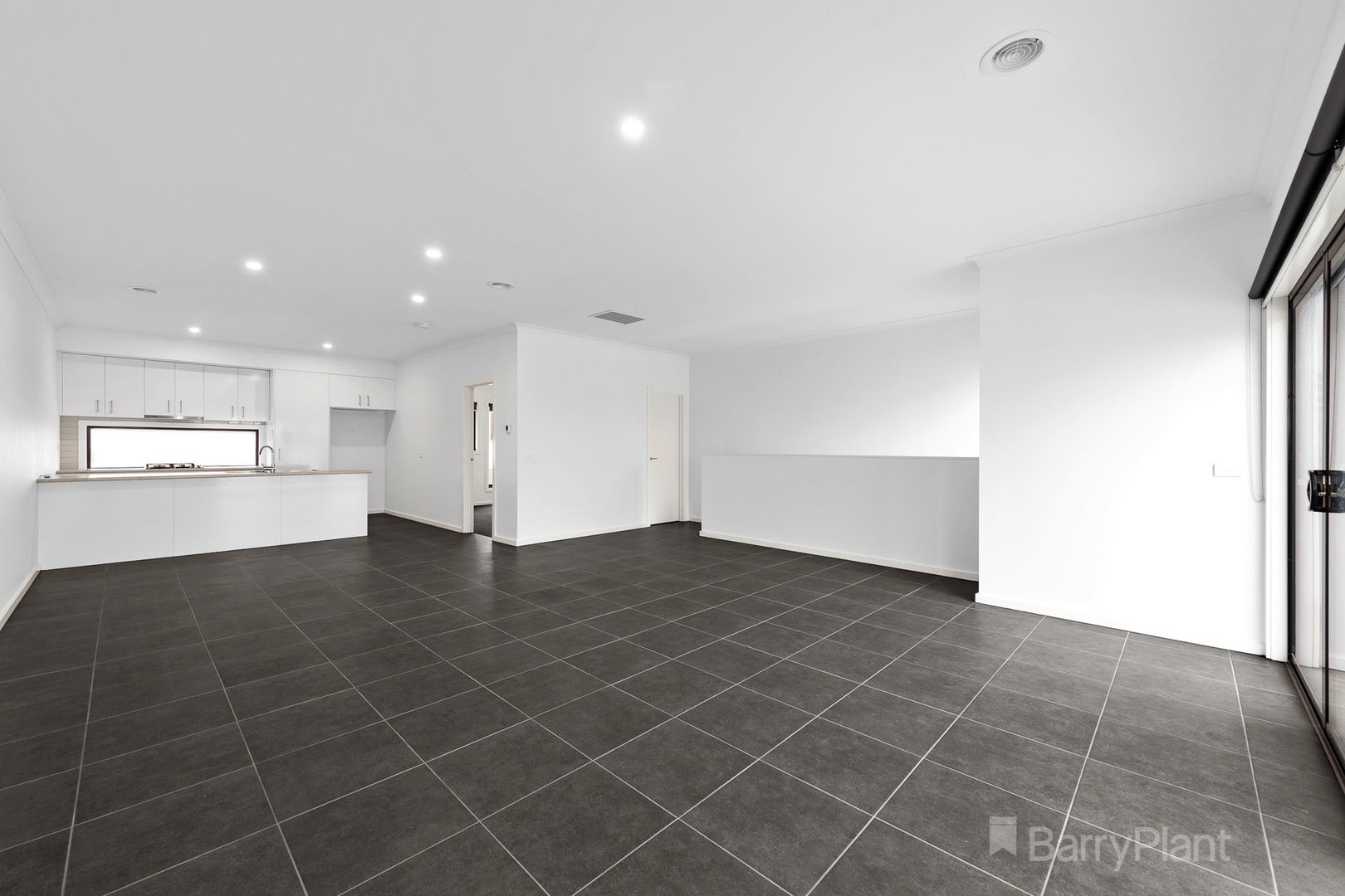76 Station Street, Pakenham, VIC 3810, Pakenham - Thumbnail 3