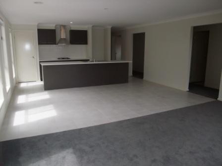 76 Villiers Drive, Point Cook, VIC 3030, Point Cook - Thumbnail 3