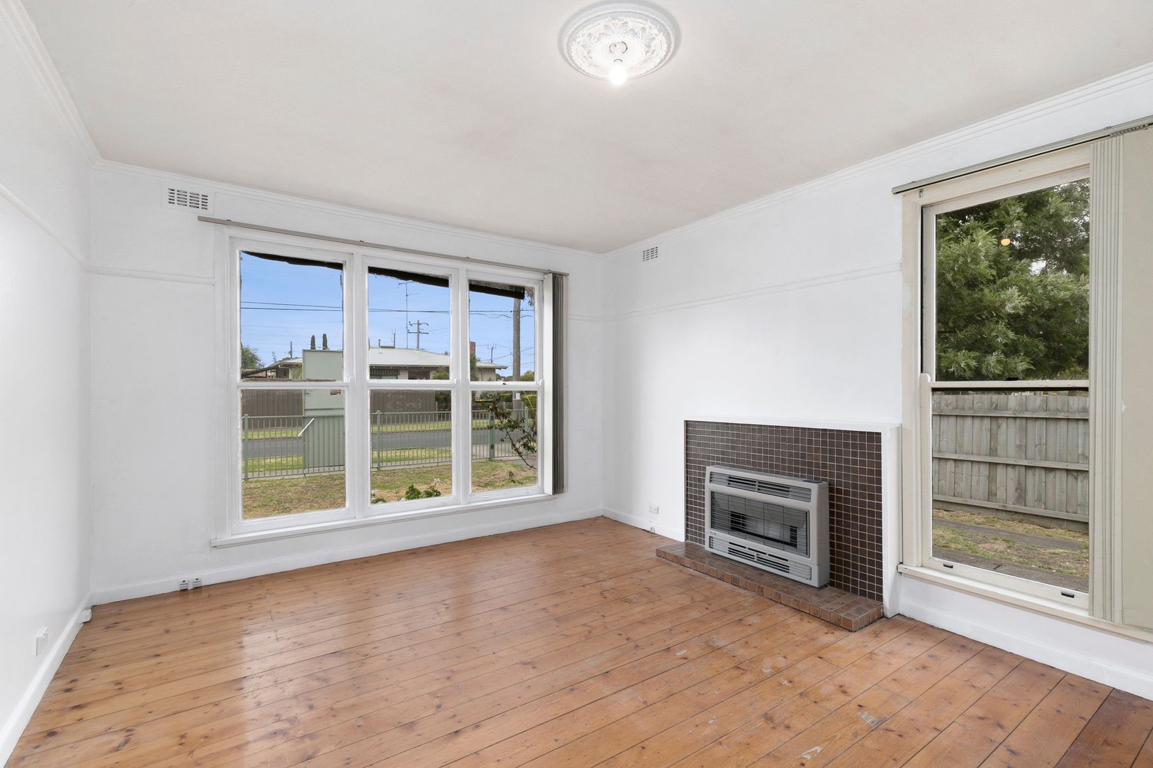 76 Waitara Grove, Norlane, VIC 3214 - Thumbnail 2 - 25/05/2026