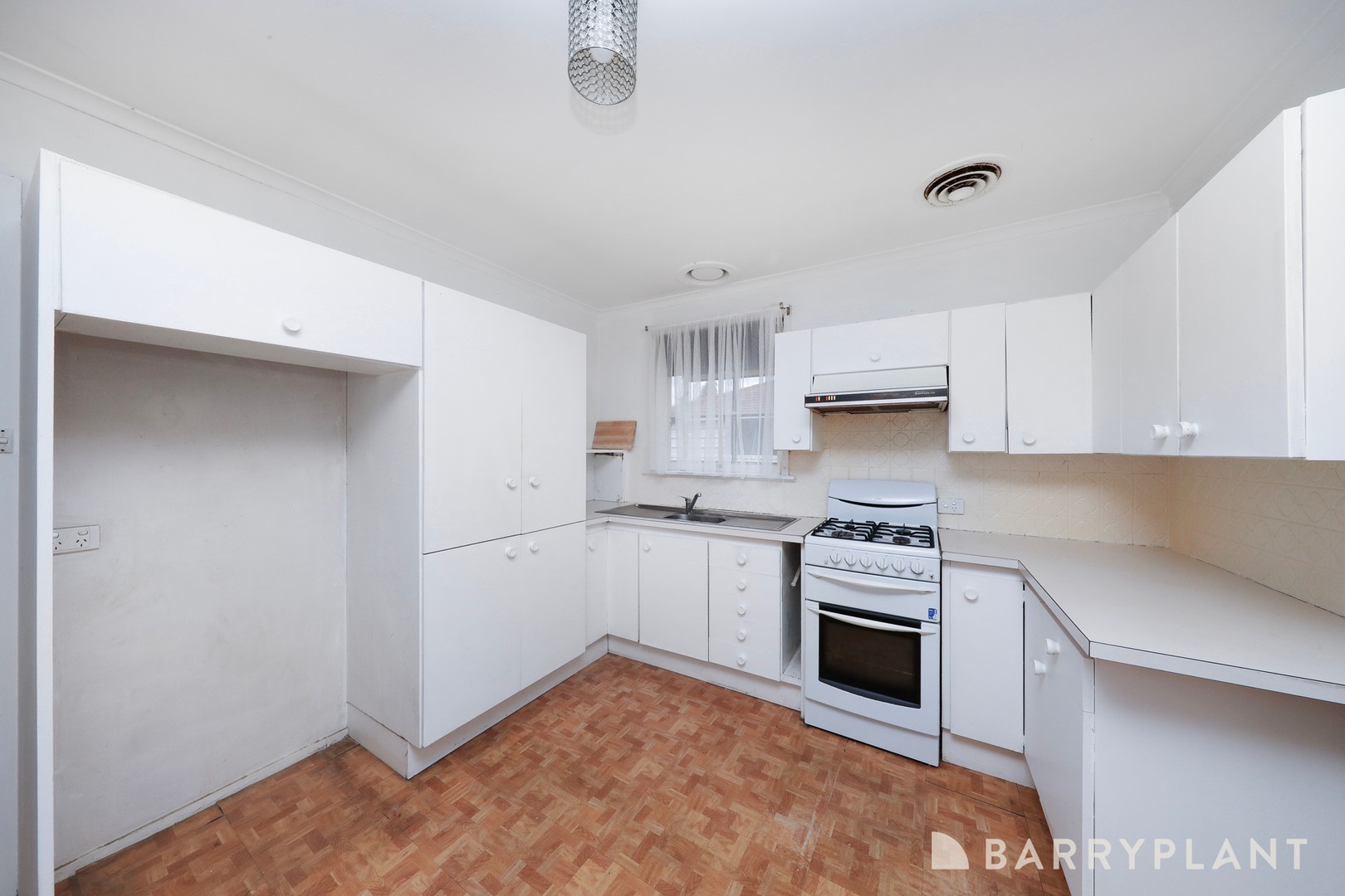 76 Warmington Road, Sunshine West, VIC 3020, Sunshine West - Thumbnail 4