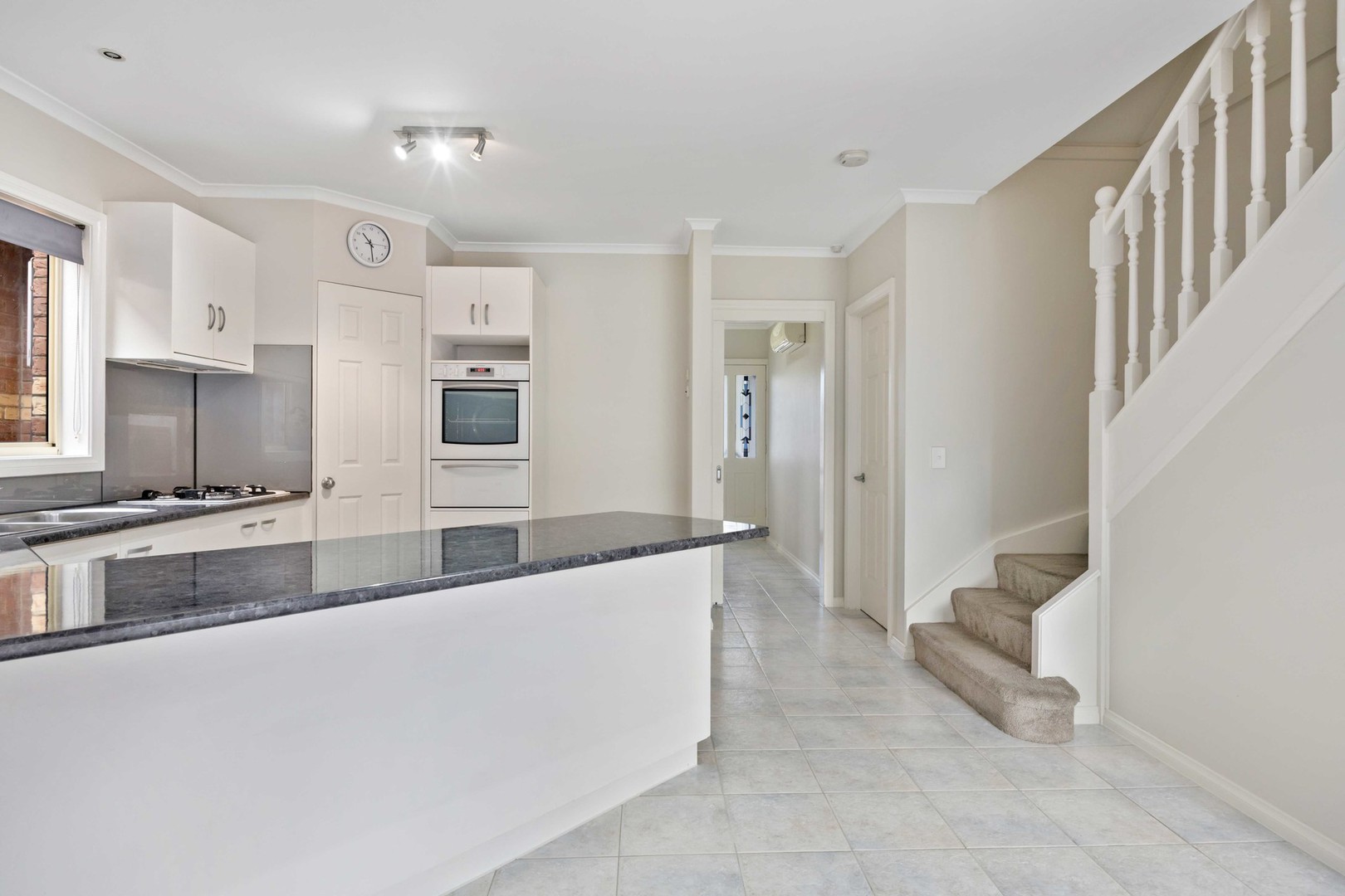 76 Yeats Drive, Delahey, VIC 3037, Delahey - Thumbnail 5
