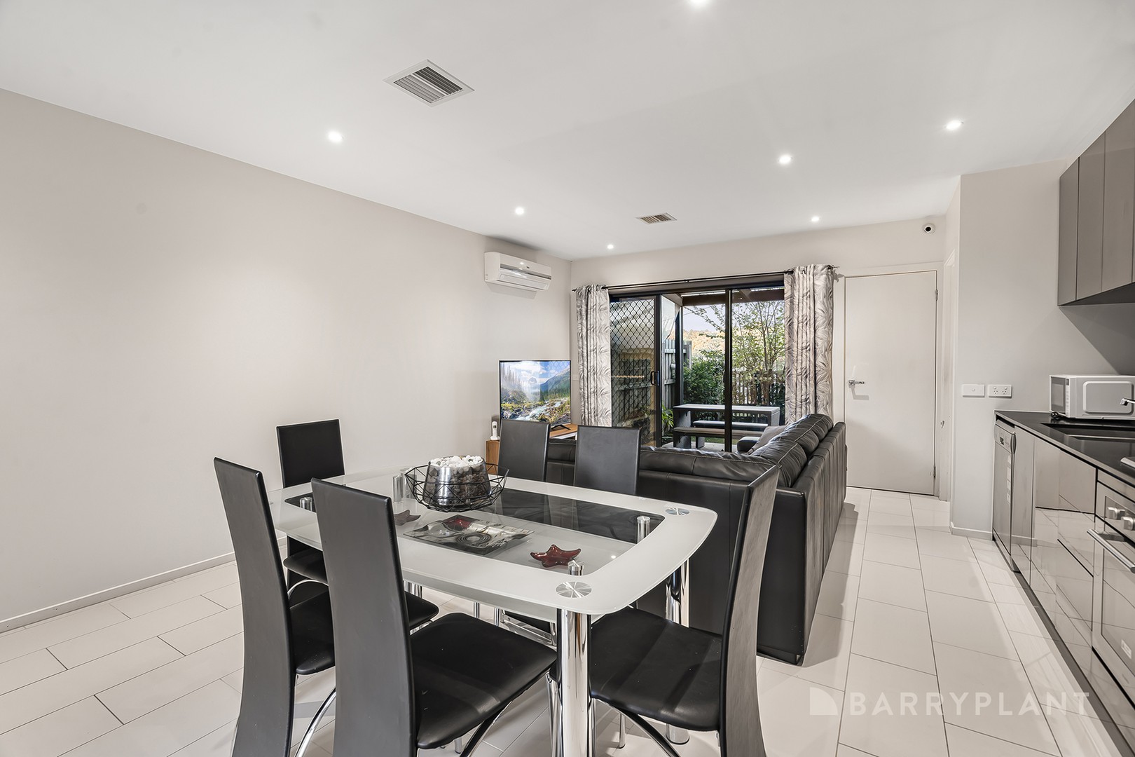 77 Belsay Chase, Chirnside Park, VIC 3116, Chirnside Park - Thumbnail 6