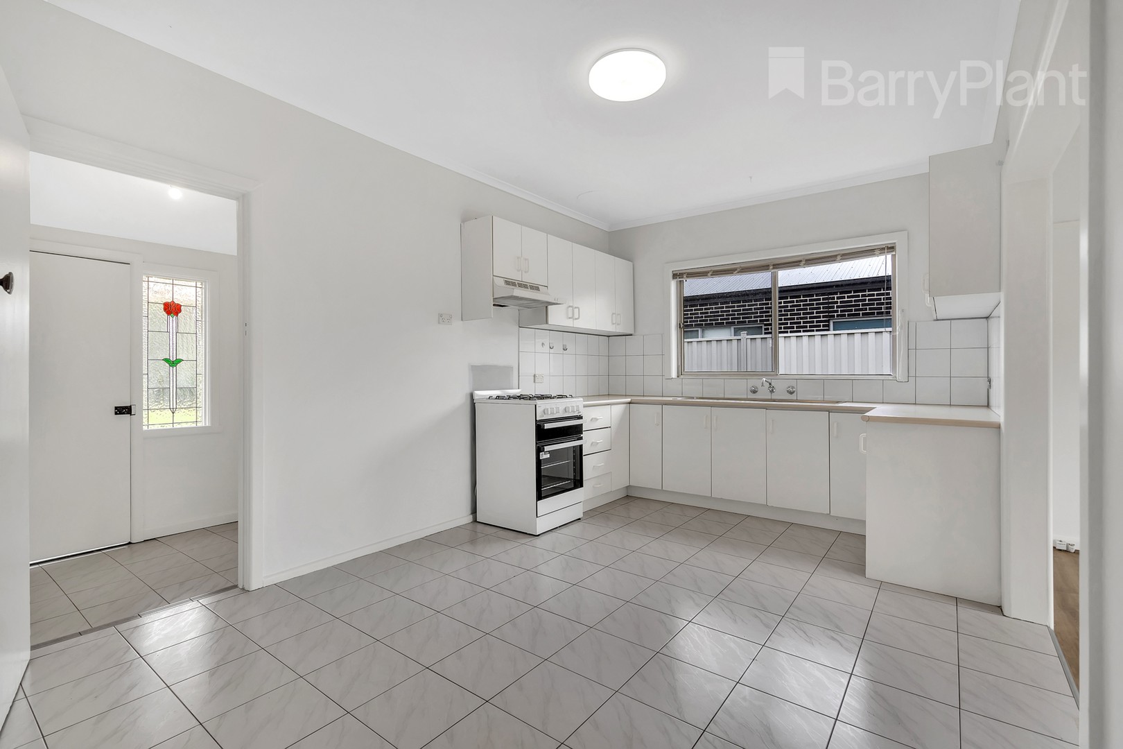 77 Broadhurst Avenue, Reservoir, VIC 3073, Reservoir - Thumbnail 3
