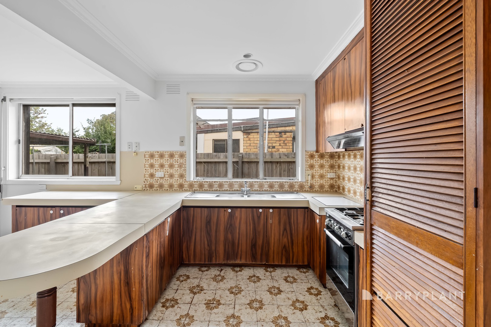 77 Cheddar Road, Reservoir, VIC 3073, Reservoir - Thumbnail 4