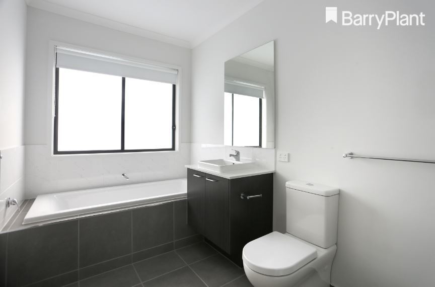 77 Eliburn Drive, Cranbourne East, VIC 3977, Cranbourne East - Thumbnail 6
