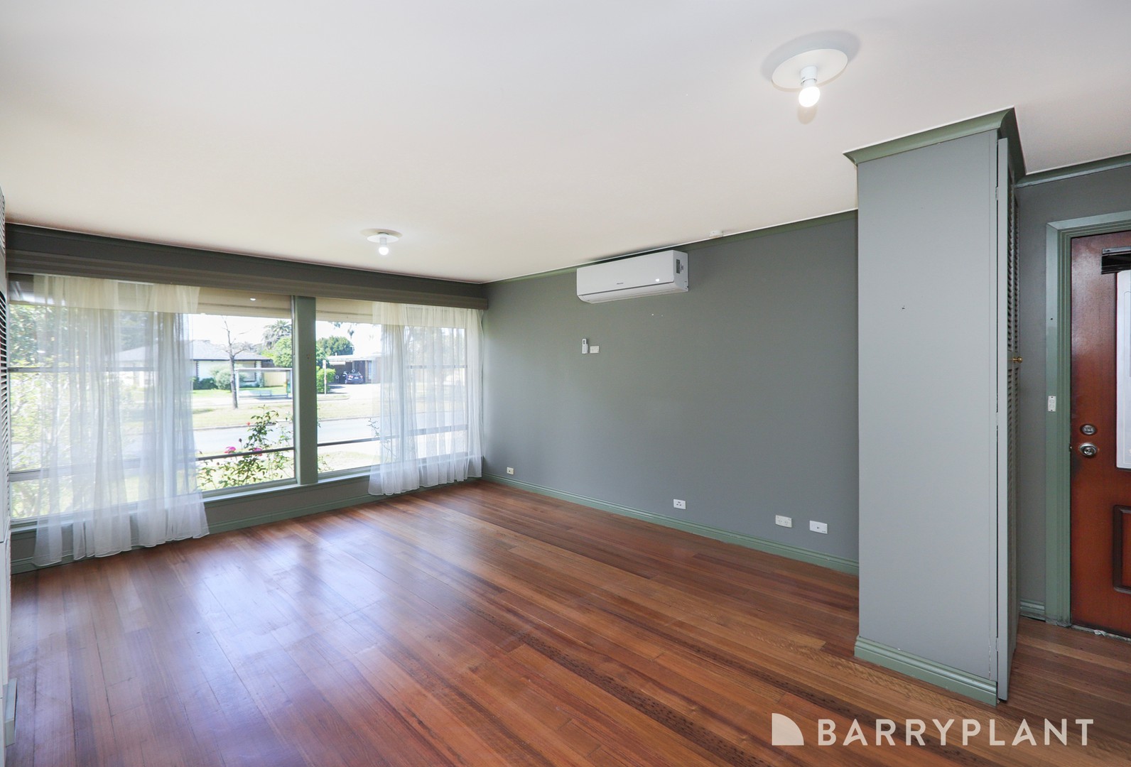 77 Fairbairn Road, Sunshine West, VIC 3020, Sunshine West - Thumbnail 3
