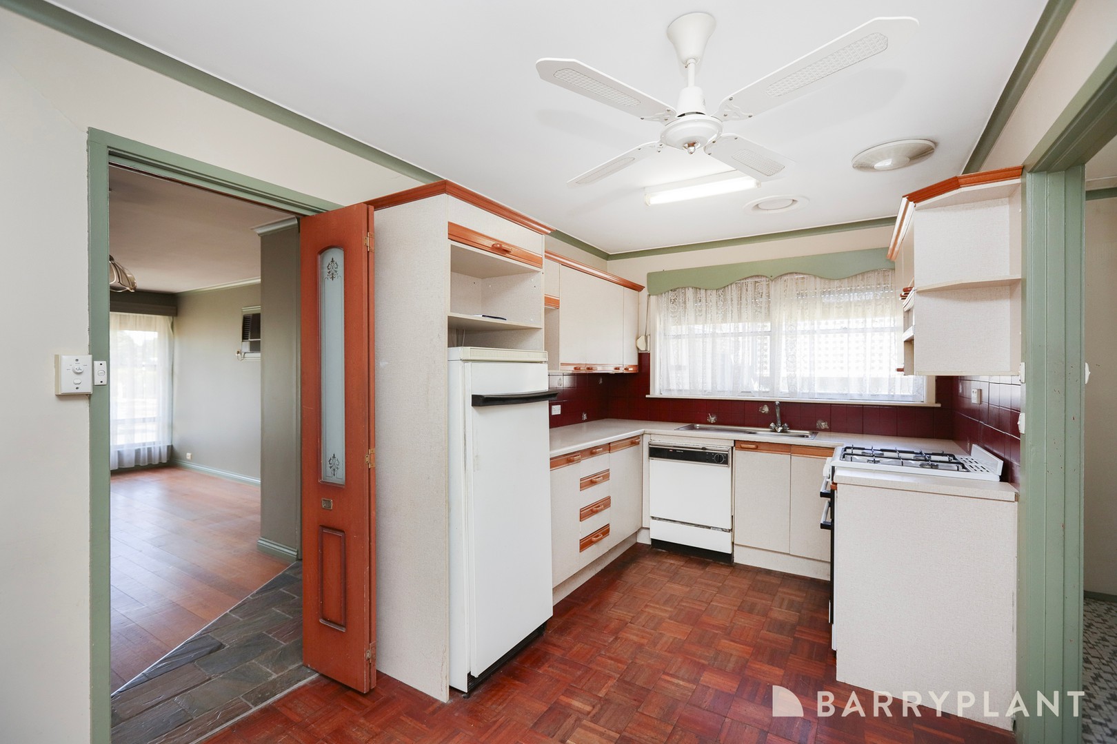 77 Fairbairn Road, Sunshine West, VIC 3020, Sunshine West - Thumbnail 4