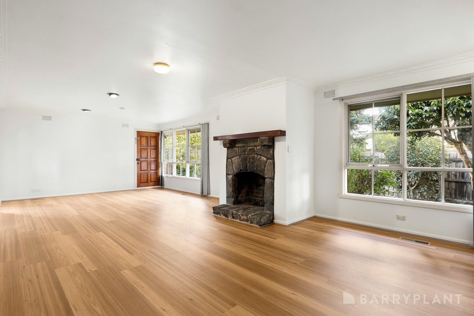 77 Geoffrey Drive, Kilsyth, VIC 3137, Kilsyth - Thumbnail 3