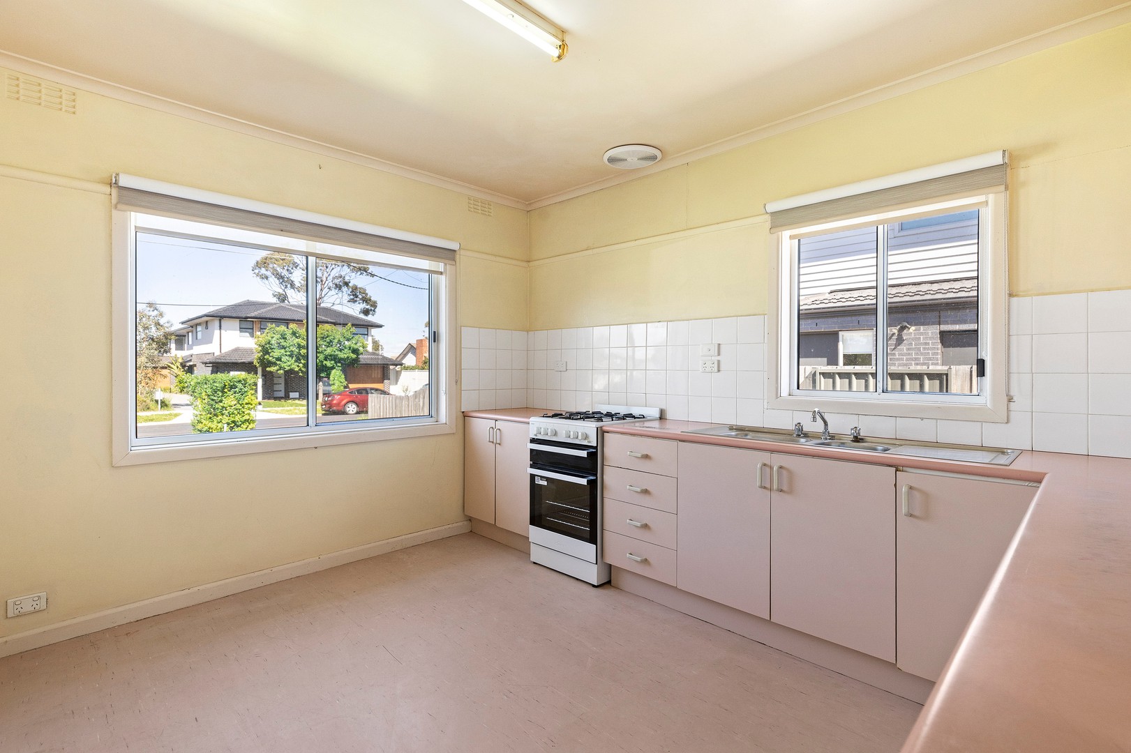 77 Glen Street, Glenroy, VIC 3046, Glenroy - Thumbnail 6
