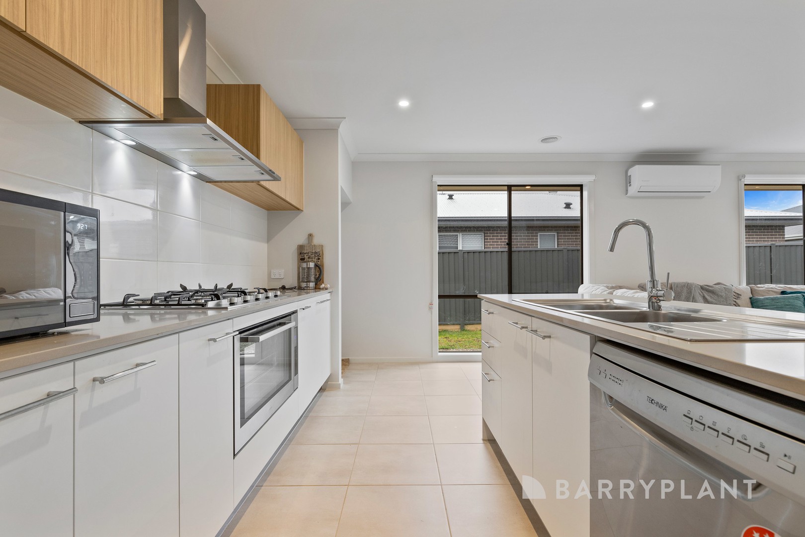 77 Grainger Parade, Lucas, VIC 3350, Lucas - Thumbnail 5